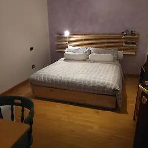 https://room-in-a-quiet-part-of-bergamo.italymilanhotels.net