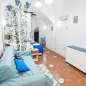 https://loft-monteoliveto.hotels-amalfi.com
